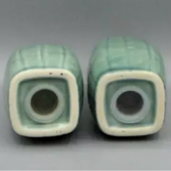 Pfaltzgraft Naturewood Serenity Green Glaze Discontinued Salt & Pepper Shakers - Picture 2 of 3
